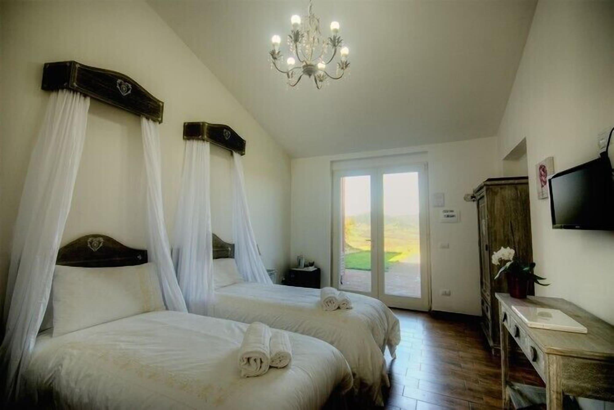 Pietriccio Rosso Otel La Campigliola Dış mekan fotoğraf